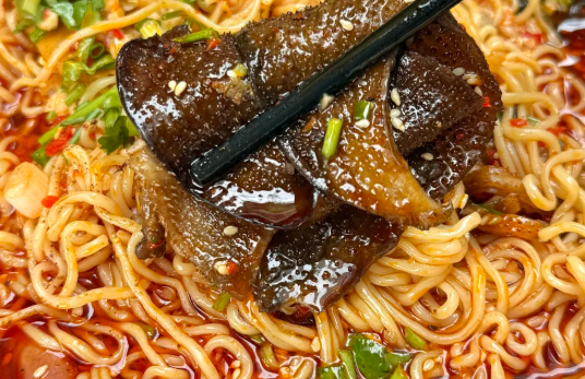 想學(xué)做冒菜開店靠譜嗎？帽牌貨這樣學(xué)準(zhǔn)沒錯(cuò)